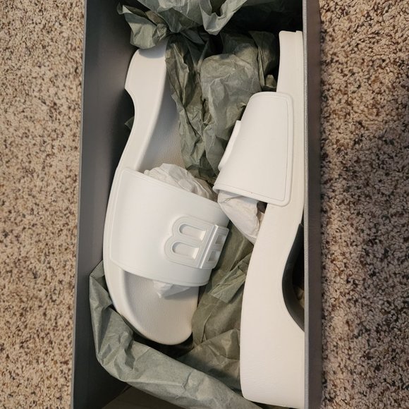 Balenciaga Pool BB Slide Sandal - Picture 1 of 5